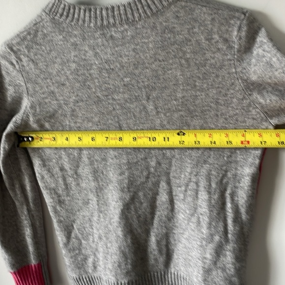 Kinross Cashmere, small, light gray w/ pink cuffs, SOFT warm fuzzy cozy sweater - Picture 6 of 7